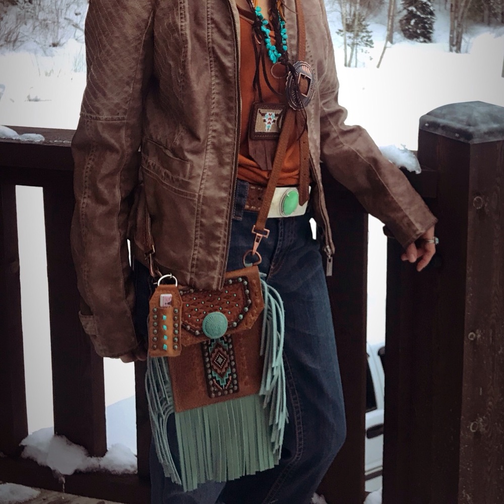 Meet your Posher, Kassi